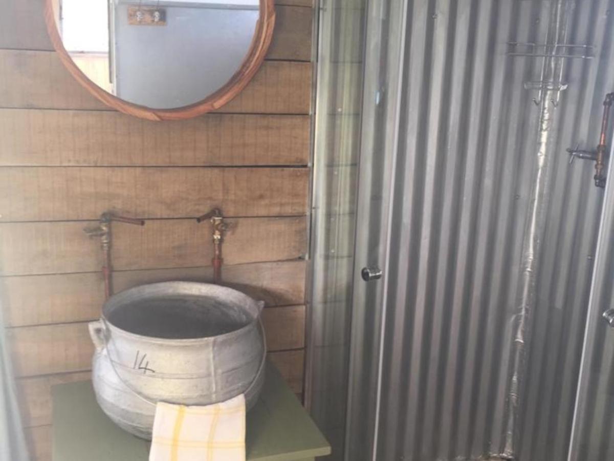Tin Glamping Caravan *